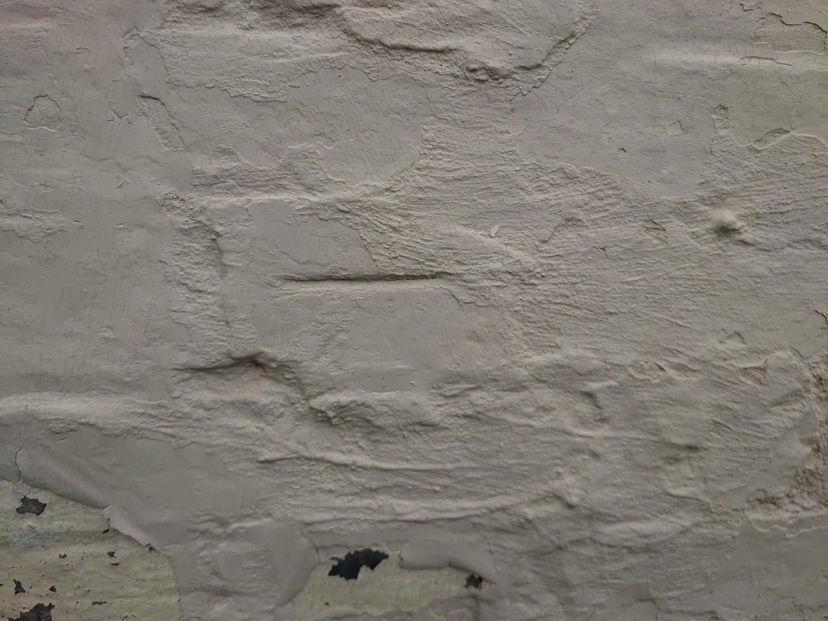 PaulMagan2's tweet image. The #OSBenchmark on Pringle Bank House / Cottage in Holme Village. (Once the Railway Arms Public House). Another coat of paint and she'll be gone forever @FascinatingFens @Dennis_Maps @OrdnanceSurvey