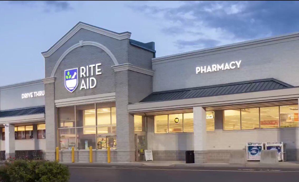 davismarketing3's tweet photo. Honored for the materials DMA represents to be selected for the new RiteAid “store of the future”.
Plaskolite Optix 7328LD non-glare white/Optix 2447LD with 3M green& blue translucent.
SloanLED Prism & SignBox 3 5000K modules for@lettters & cabinets.#Sloanled #plaskolite https://t.co/sKcLOYc4XF