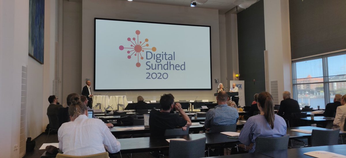 DanskIdr's tweet photo. DIMS går ind for transparens i registrering af data og lettere tilgang til disse ved lægevidenskabelig forskning. 

med @LMSTSenderovitz #digitalsundhed https://t.co/J5rz9bLjG7
