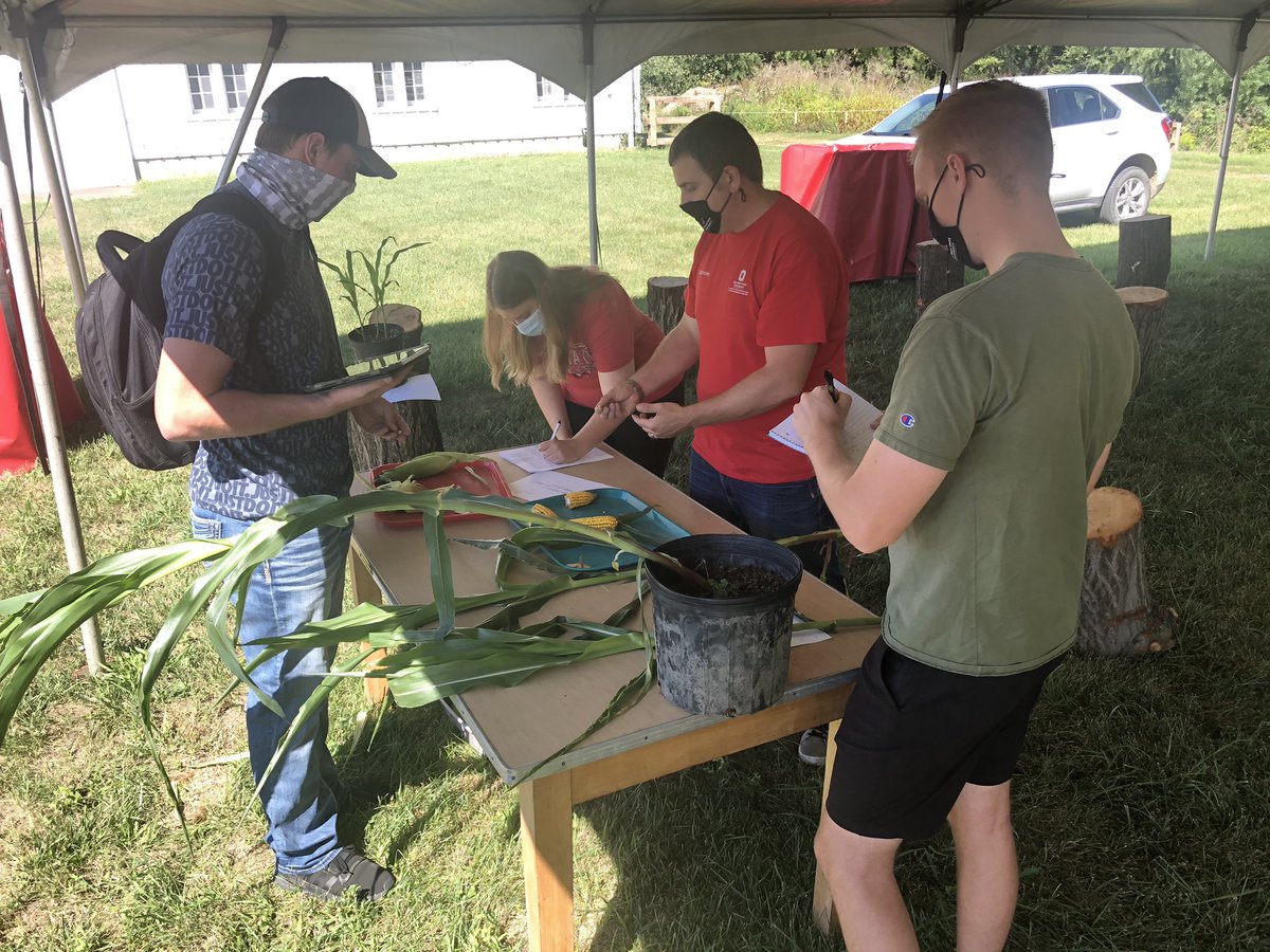 grahamcochran's tweet photo. Stopped by @OhioState @CFAES_OSU #Waterman Ag & Natural Resources lab Friday to see @OhioStPlantSci prof Alex Lindsey leading Intro to Agronomy lab #studentsfirst #outdoorlearninglab #MasksOn #togetherasbuckeyes https://t.co/epIPzEv5Hu