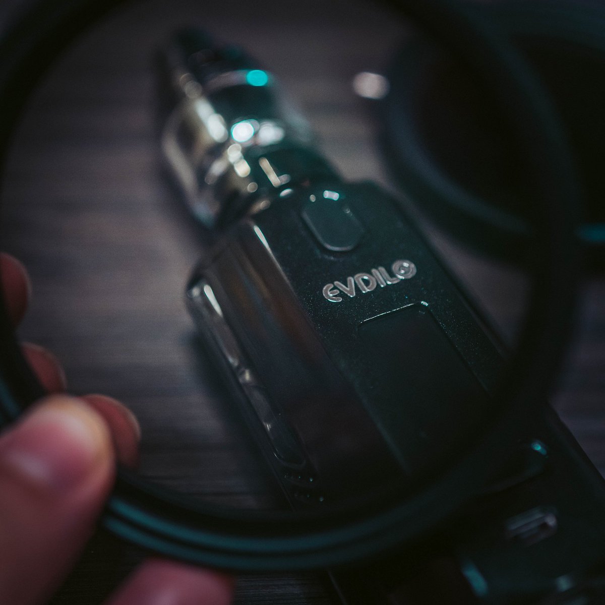 Uwelltech's tweet photo. EVDILO in focus🥰🔥

The Evdilo by Uwell comes with zinc-alloy chassis construction and 6ml e-juice capacity along with self-cleaning technology🤟👍

#evdilomod #uwell #myuwell #modvaping #vaporwave #vapeon #vapingfriends

Happy vaping❗️ https://t.co/oQPsfHMVtW