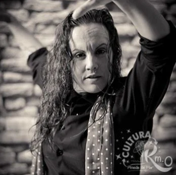 pinedademar's tweet photo. 💃🕺 La Companyia Flamenca d'Isabelita Márquez tancarà aquest dissabte el cicle d'espectacles Cultura Km. 0 de Pineda de Mar.

👉 Últimes entrades a la venda a 3 € a https://t.co/O9ztHIHjdu i a Can Comas (de 9 a 14 h). https://t.co/nnveLBMPkI