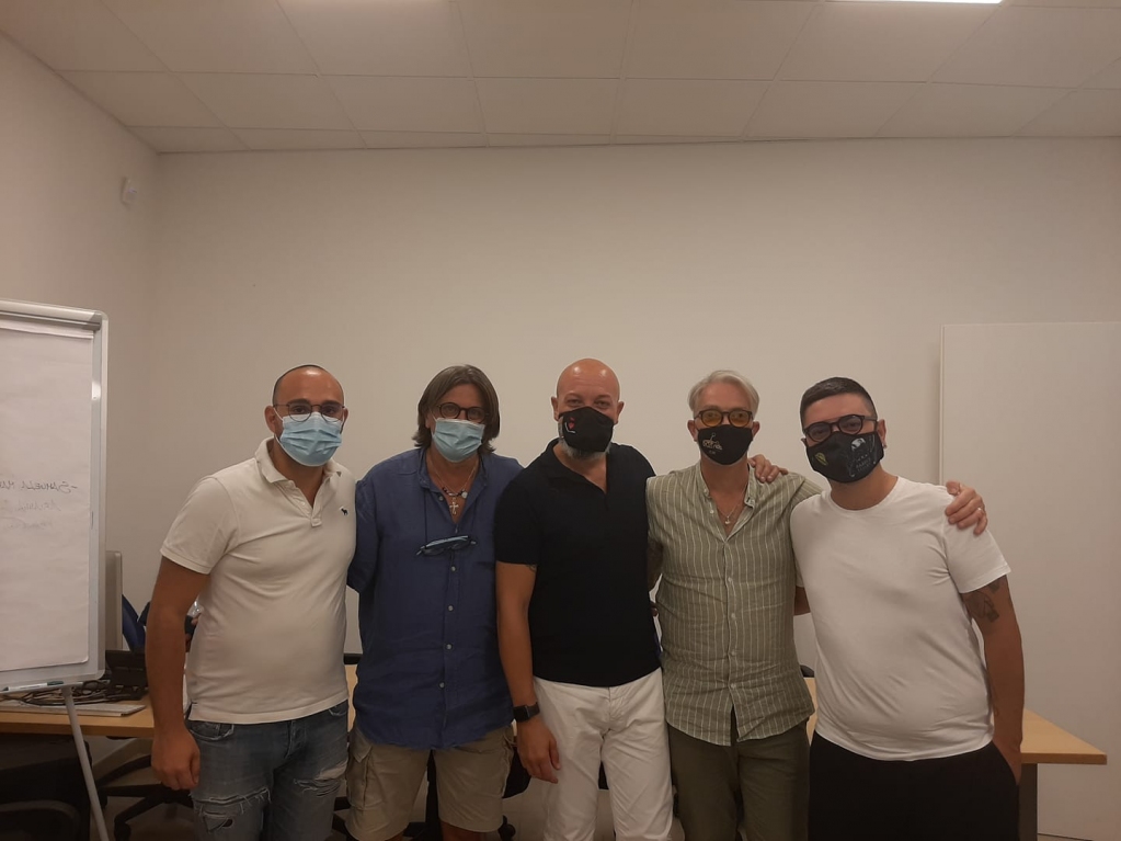 casatar's tweet photo. È tornato a riunirsi ieri sera il consiglio della categoria estetica e acconciatura di Casartigiani Taranto. All'ordine del giorno la programmazione di una serie di iniziative per rilanciare il settore. Stiamo lavorando ad un progetto che coinvolgerà tutti i professionisti… https://t.co/dR0RiqcDcW