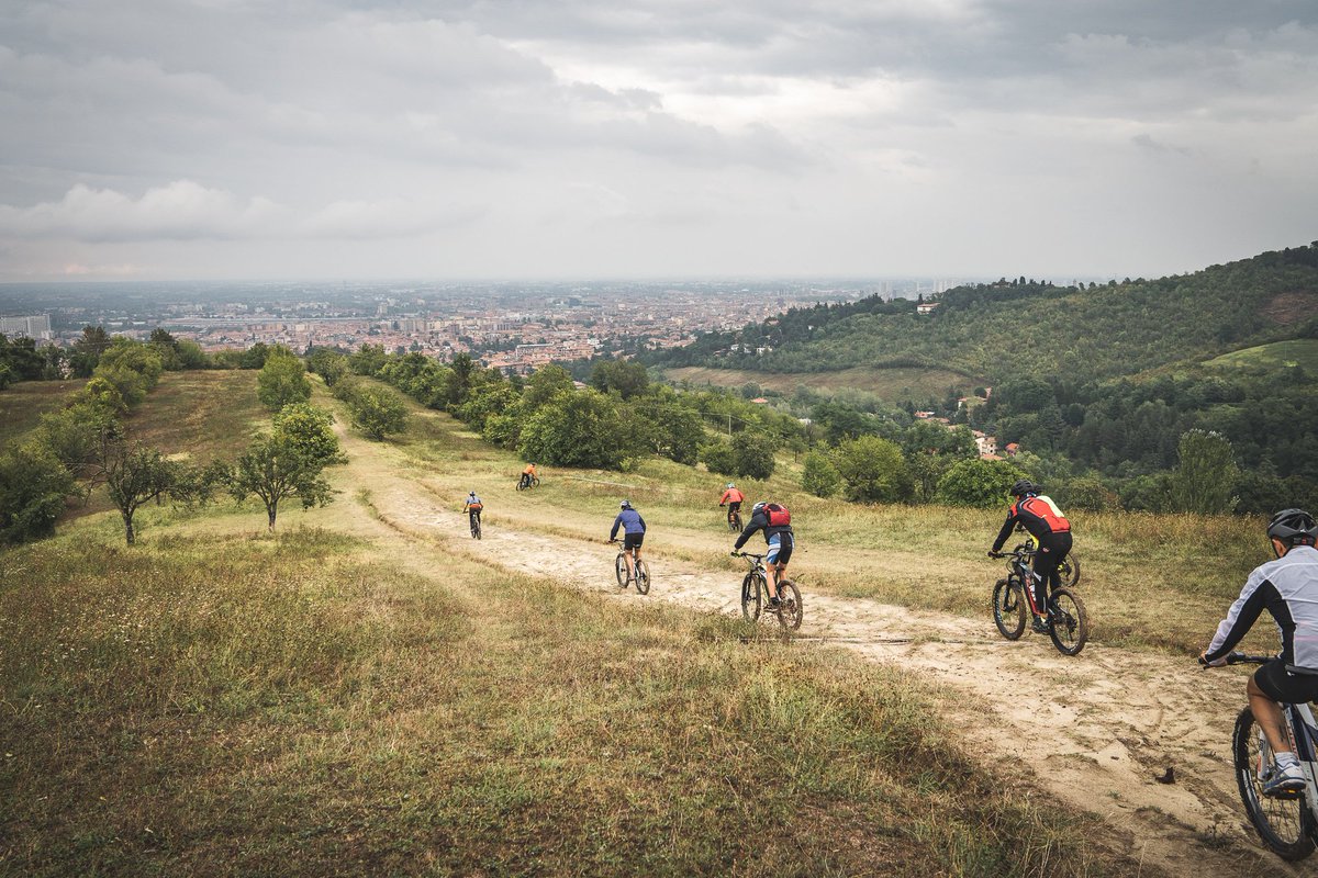 wesseries's tweet photo. If you love e-biking you should join #RideWES in 2021!
Get to know the UCI E-MTB XC World Cup race tracks, along with the pros.
Throwback to #WesItaly in Bologna last year, we had lots of fun! 🚵♂️🚵♀️⚡ @UCI_cycling https://t.co/QjCoeULEcZ