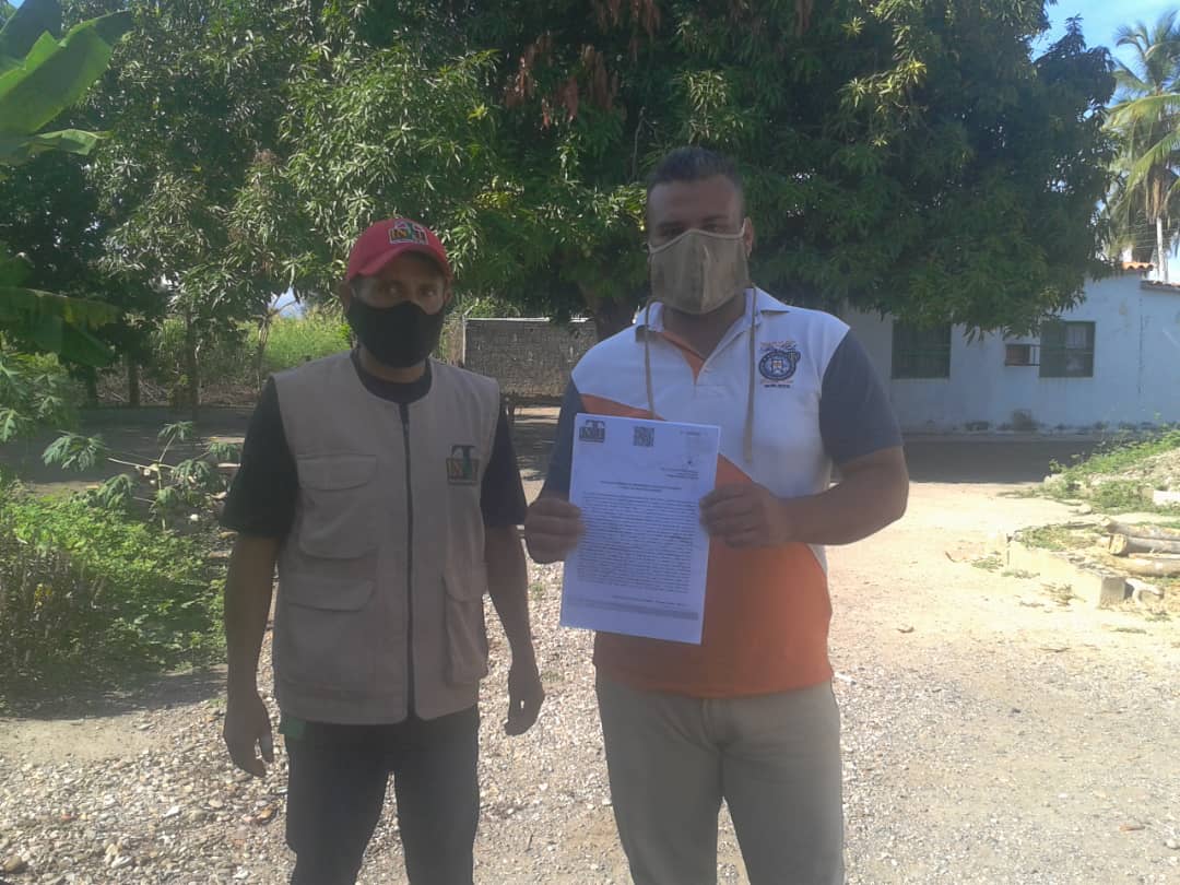 inti_ve's tweet photo. #8Sep | Continuando con la entrega de superficie productiva a conuqueros y conuqueras, el Instituto Nacional de Tierras a través de su Oficina Regional Trujillo, entregó 7 instrumentos agrarios a campesinos productores del municipio Candelaria.
#SolidaridadEntreLosPueblos https://t.co/viOiYZD9mG