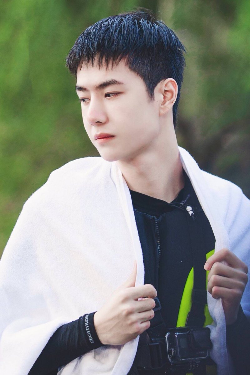 xihuan_yibo_85's tweet photo. #70day  #1일1이보  #1天1一博 #wangyibo #王一博 #喜欢 #좋아해 https://t.co/vIbP6Fid4V