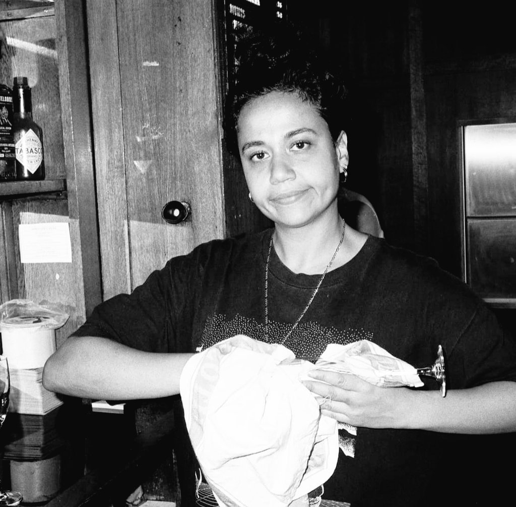 singalongajohn's tweet photo. @coachnhorsesw1 Congratulations @flash_as_a_rat, on your 10th. ANNIVERSARY.
Currently managing legendary #Soho pub @coachnhorsesw1, for @Fullers, #AliRoss heads a peerless team who always offer the warmest of welcomes where #RomileyStreet and #GreekStreet intersect: my #HomeFromHome in London. https://t.co/J0irMgLr6V