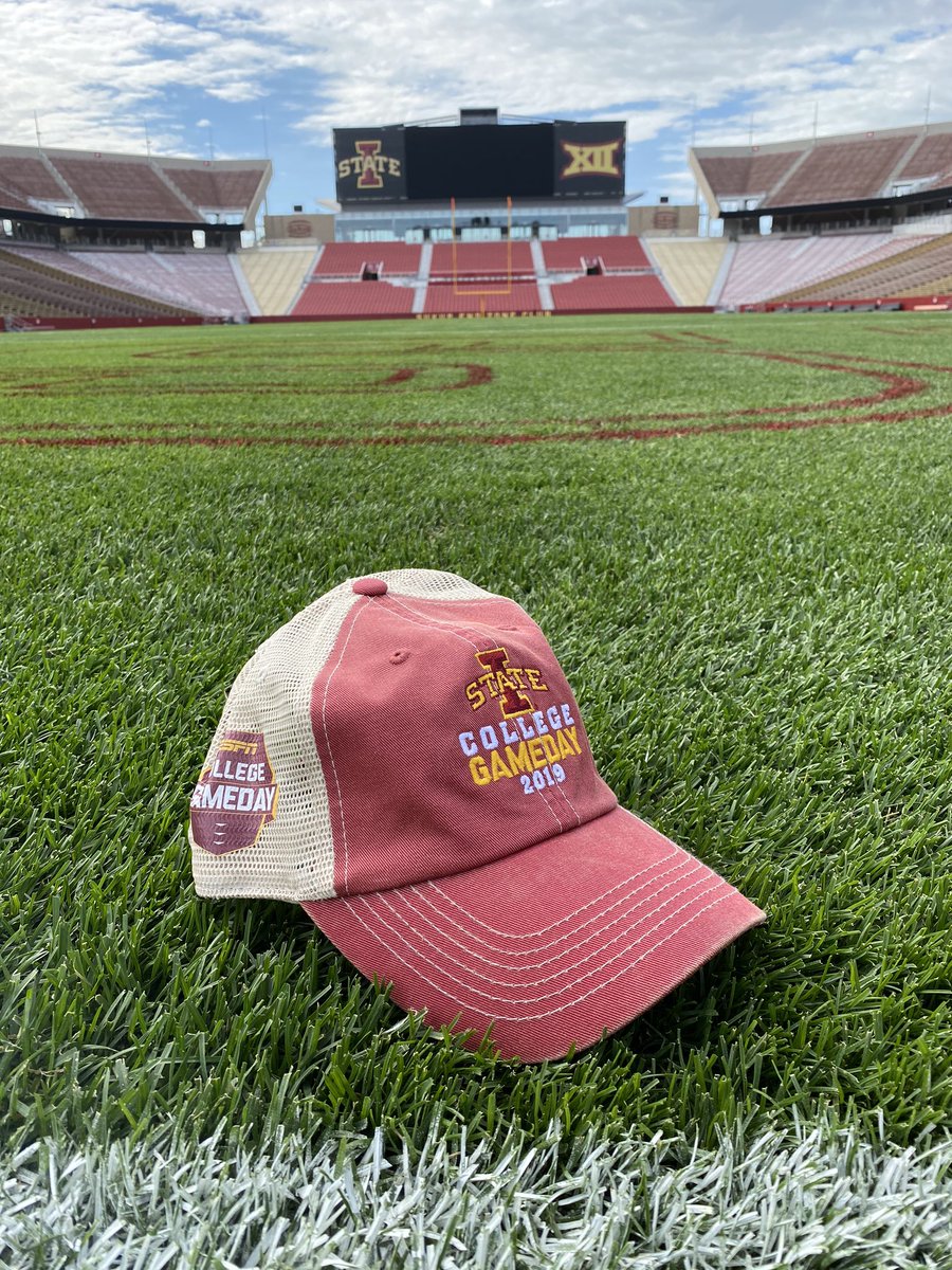CycloneATH's tweet photo. It's not too late to submit your @IowaFarmBureau #CyFarm photo for the chance to win a College Gameday hat! Show us how you represent Iowa State on your farm using #CyFarm! 🚜💪 https://t.co/oZ8Fv9uOYC