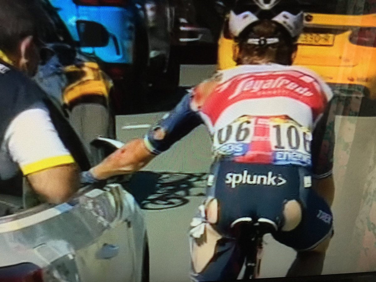 Sukyspook's tweet photo. Here’s another for the #bumson series @PosyHill1 though totally lacking in the ecclesiastical department it does have a certain je ne c’est croix #oohmatron. #TourdeFrance2020
#bumsonbikes 🚴🏻♂️🚴🏻♂️ 🍑😆 https://t.co/cxvYjPpz4f