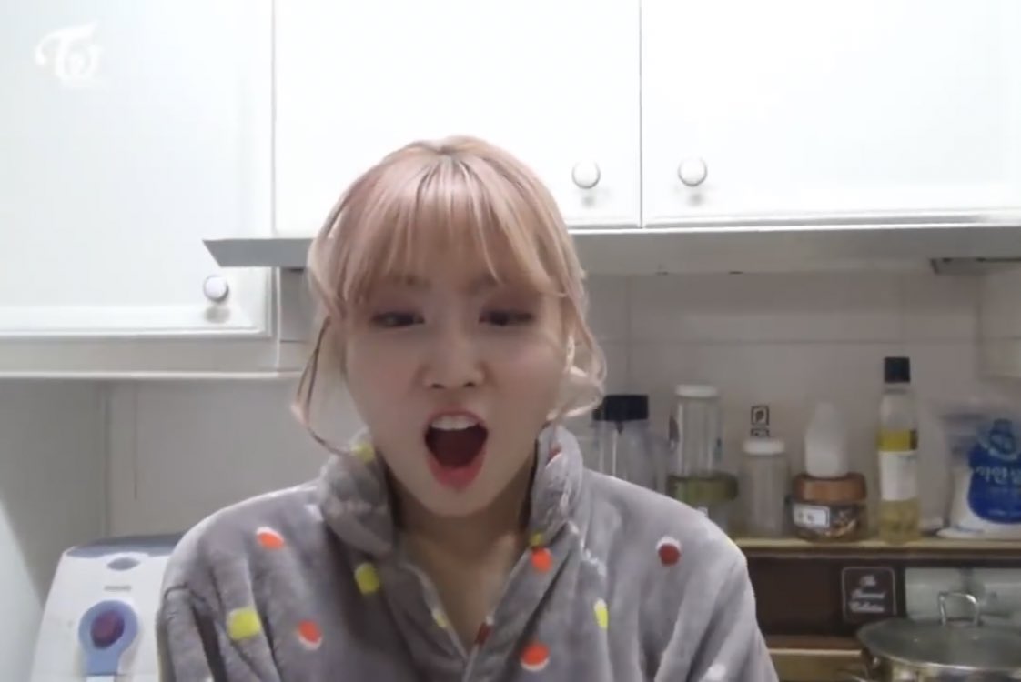 tiny___momo tweet picture
