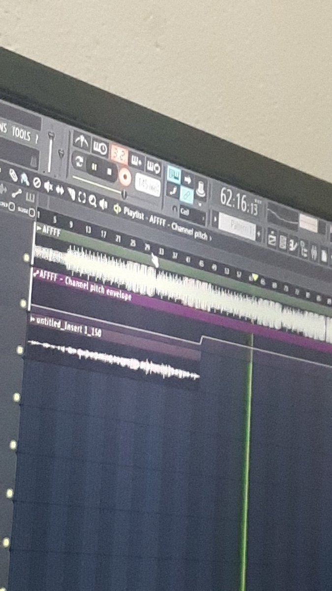 allweartco's tweet photo. Okay, parece que houve uma session.

Grandes coisas estão por vir. 

@pagode1000Gr4l
@AlamimGarcia
@slxxpe https://t.co/ylkxCs0x9m