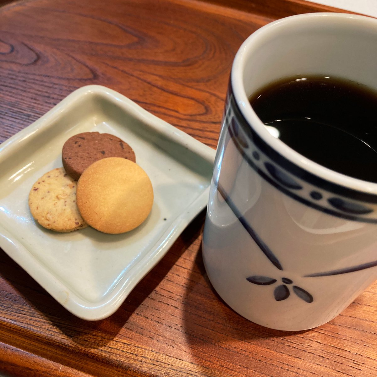 cafexxlatte's tweet photo. 食後のデザート☺️☕️🍪 https://t.co/ABjEnhSrQC