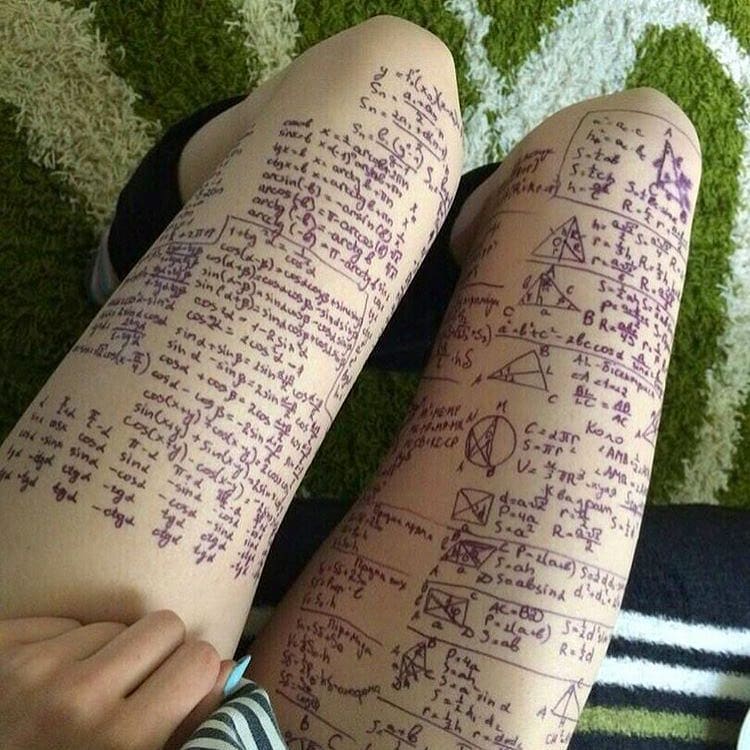 edwindianto's tweet photo. Kalo disuruh ngapalin rumus matematika, aku memang ranking paling bawah. Tapi kalo disuruh ngangenin mantan diam-diam, aku ranking 1. https://t.co/Jj6yBTKBdJ