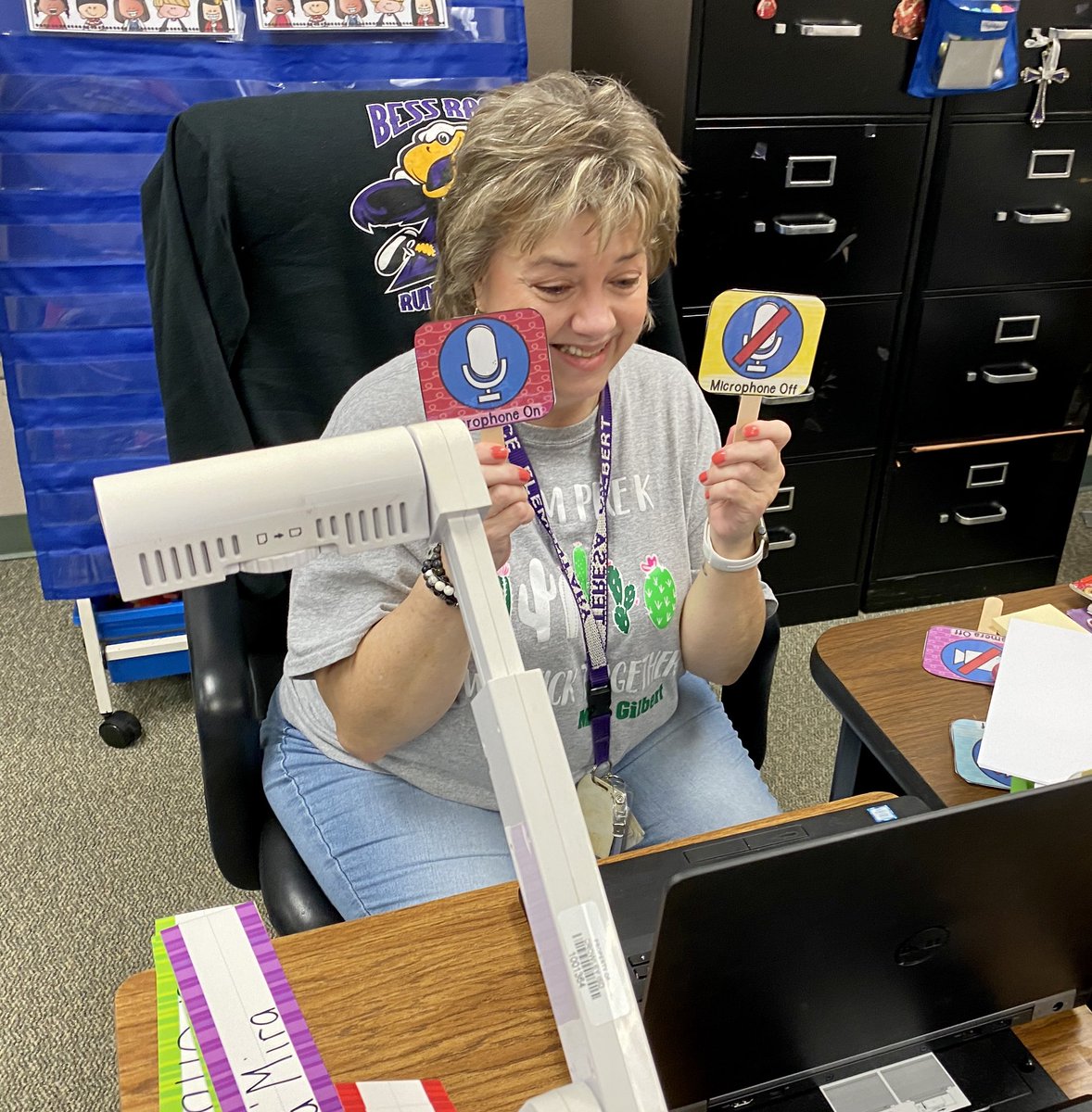 CrowleyISD's tweet photo. Zoom reminders in Ms. Gilbertβs pre-kindergarten class at Bess Race Elementary School. #CrowleyFirstDay #CrowleyPrideUnified https://t.co/ajHoMsU67o