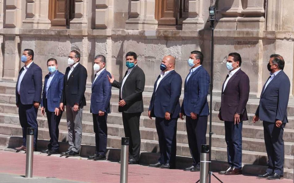 jesusortegam's tweet photo. Amenaza #AMLO a la democracia y 10 gobernadores abandonan la #CONAGO. Es obvio la falta de liderazgo político en nuestro país. Urge dirección, justa, clara y democrática en todas las áreas políticas y sociales de #México. https://t.co/bLR2Y7v0N5
