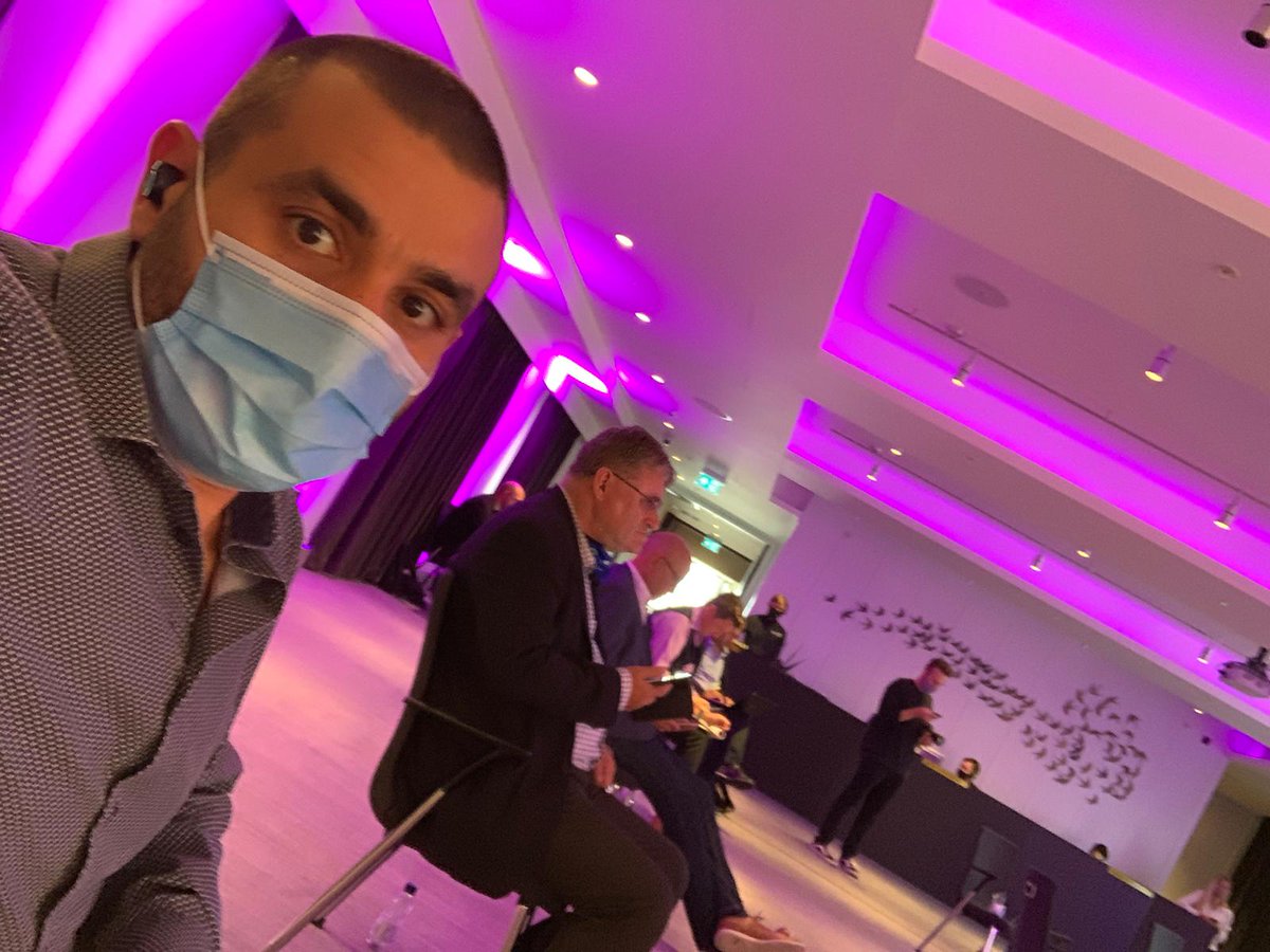 meetingswizard's tweet image. It's great to finally be back at a LIVE event. I'm here at @etcvenues #CountyHall for the very safe and socially distanced, #UKickstart Event 2020 🙌🙌

#ukeventprofs #weareevents #getbritainmeeting