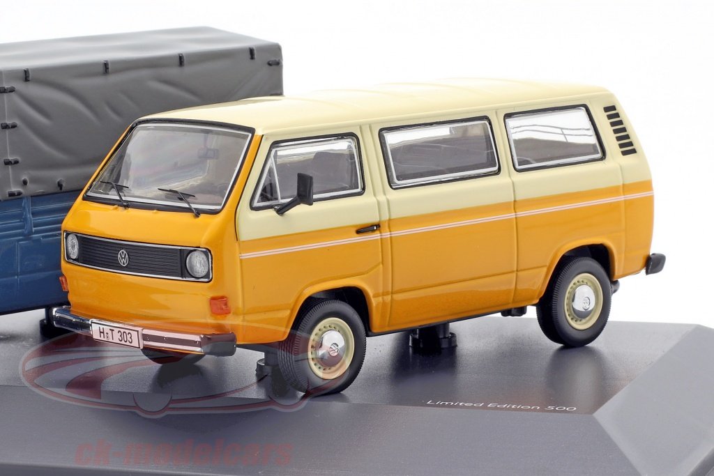 CkModelcars's tweet photo. #Volkswagen #VW Set 40 Jahre #T3 #Bus #Pritsche #Kastenwagen #modellautos #diecast #miniatures #modelcars scale 1:43 lim 500 pcs by #Schuco check out https://t.co/Q4jv87kONb 👍👍👍👍👍#autoindustrie https://t.co/bRehLjJIAN