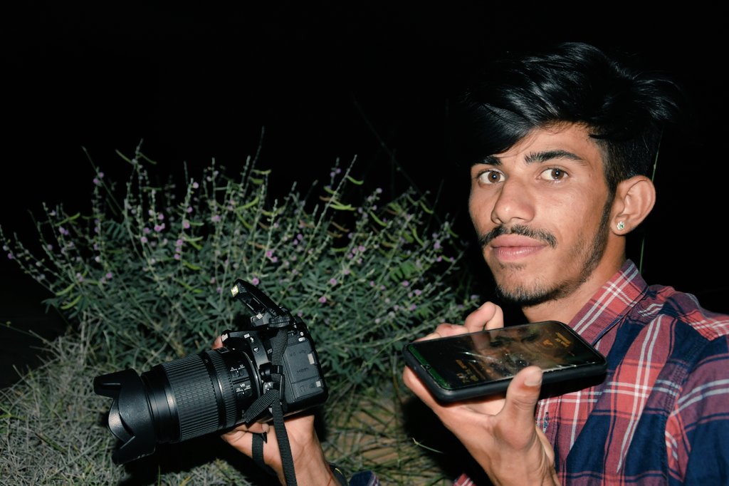 RockstarRajuSa1's tweet photo. बेटा
मेरे सामने #_ ऐटिटूड मत दिखाना वरना,
जिस गाल पर तुम्हारी #_GF ने #_Kiss किया था,
उस गाल पे मेरा  #_थप्पड़ का निशान पड़ जाएगा..! https://t.co/TbLCOqUJsA