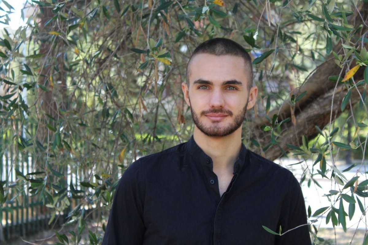 bubble's tweet photo. Lorenzo Suffritti built today's featured app of the day https://t.co/xfbzqJfTVP, which lets you group all your relevant links into one place. Learn how this front-end developer became a believer in the #nocode movement: https://t.co/2cjfTeleKA https://t.co/RqdwTMUFvE