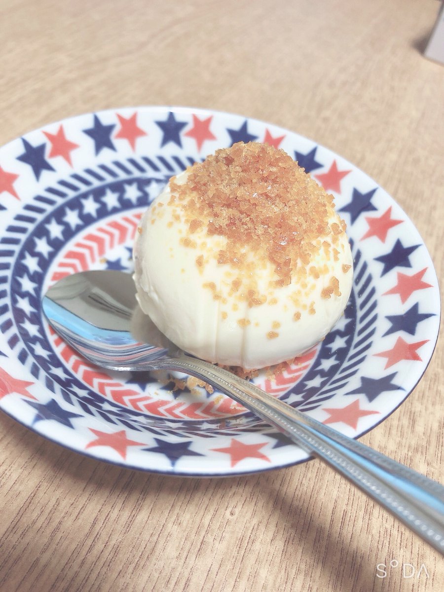 h_y_0514's tweet photo. これプリン！
なめらかすぎる〜
また、食べたいー
#ぷりん https://t.co/eqpb6at6Y4