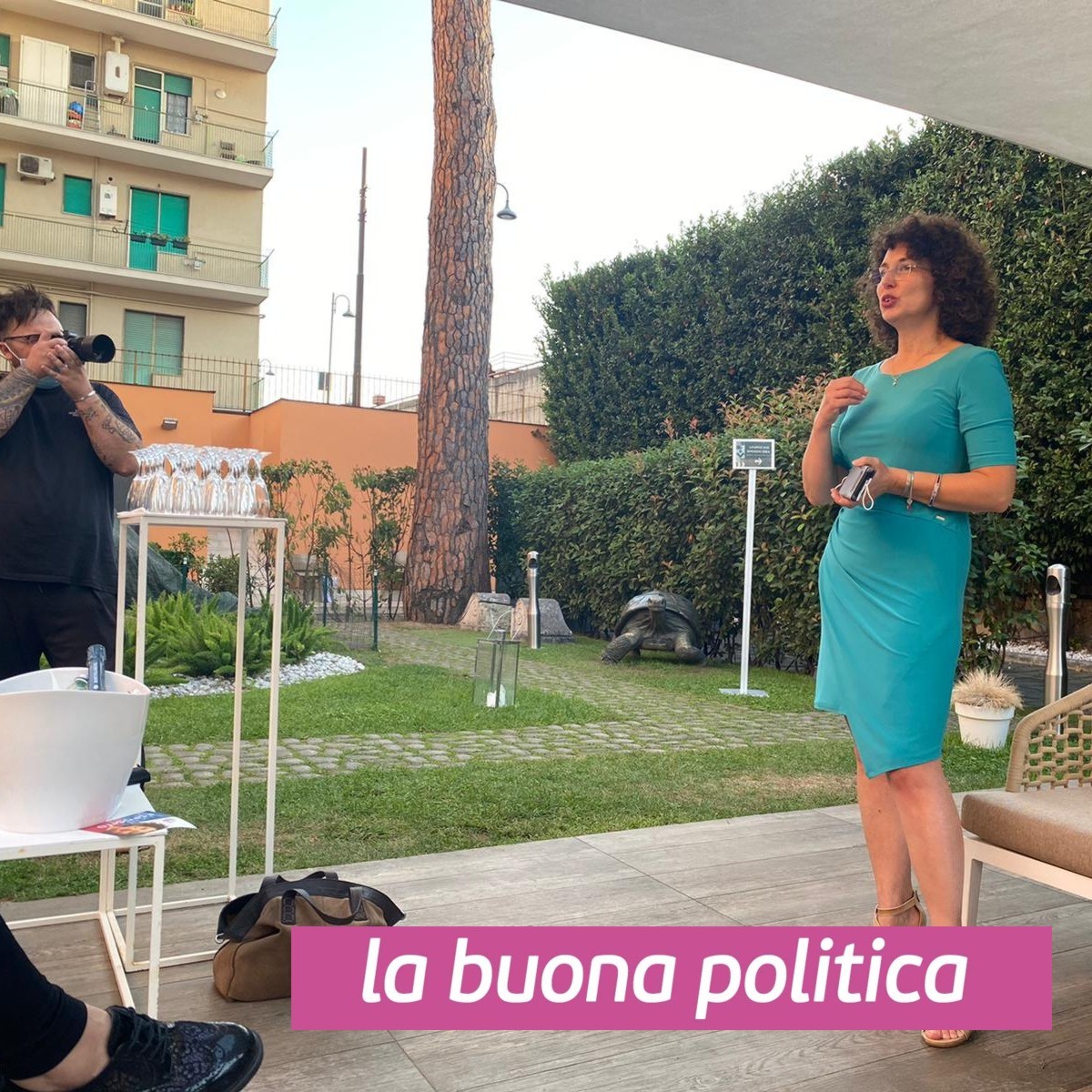 Grazie ai giornalisti, ai consiglieri comunali, ai sindaci, ai consiglieri provinciali, ai segretari di circolo, ai militanti e agli amici che, ieri pomeriggio, a Caserta, hanno partecipato alla conferenza di presentazione della mia candidatura alle Regionali. #LaBuonaPolitica