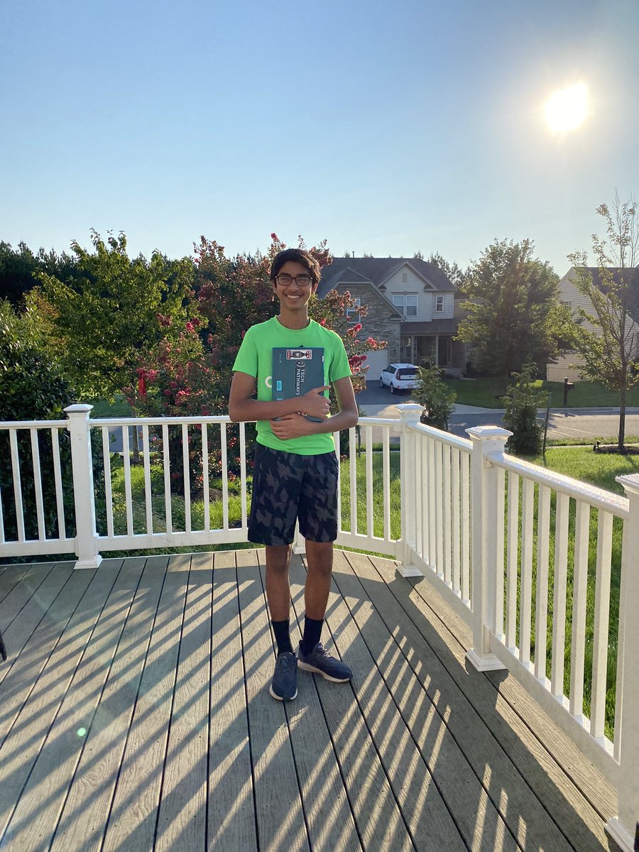 jainsdeepali's tweet photo. Happy First Day of Virtual School! Here I come 8th grade!!! @StoneHillMiddle @LCPSOfficial https://t.co/VffTd5TcDq