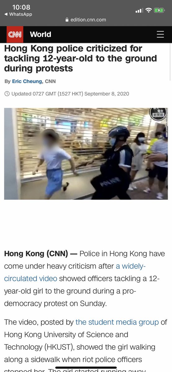 LorraineTml's tweet photo. Hk Film director Clifton Ko said if the 12 Y O girl met #usapolice will be shooting by them directly, n said she should not run in front of #HKPolice, can anyone tell me y the girl afraid of #Hk #police ? Becos Hk is now #PoliceState n full of #PoliceBrutality. #shameonhkpolice🖕🏻 https://t.co/pgNiwvN4Sh