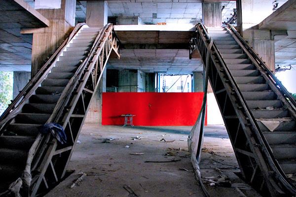 แค่เห็นรูปยังน่ากลัวแล้ว แต่ยังมีบางกลุ่มขึ้นไปถ่ายรูปวิวกันอะ ส่วนเราขอบายดีกว่า 555+