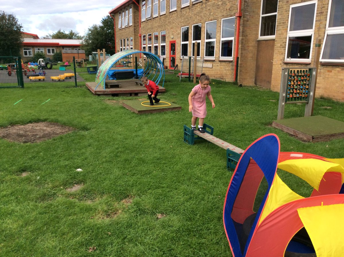 Monkhouse_PE's tweet photo. Reception had lots of fun creating an obstacle course this morning. https://t.co/zy7eqyai0p