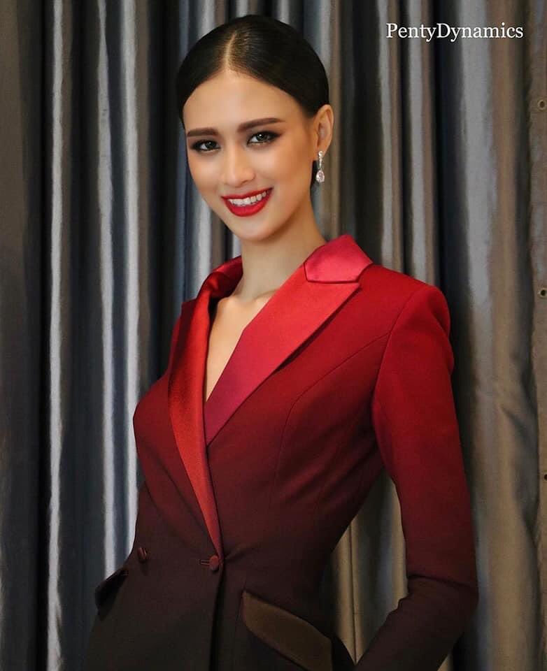 PopularPagentTH's tweet photo. เฌอเอม ขึ้นเต็งหนึ่ง สวย ทัศนคติดี และมีสมอง สวยครบจบที่มง 👑
#MissUniverseThailand2020 🇹🇭 https://t.co/JxyYHPSs02