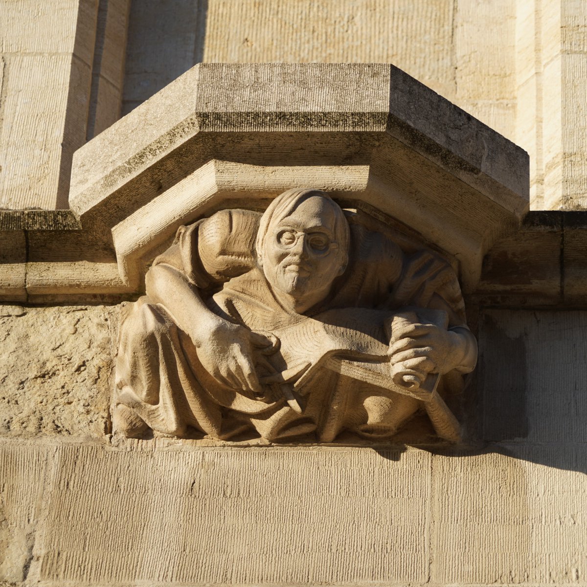 GhentCityGuide tweet media