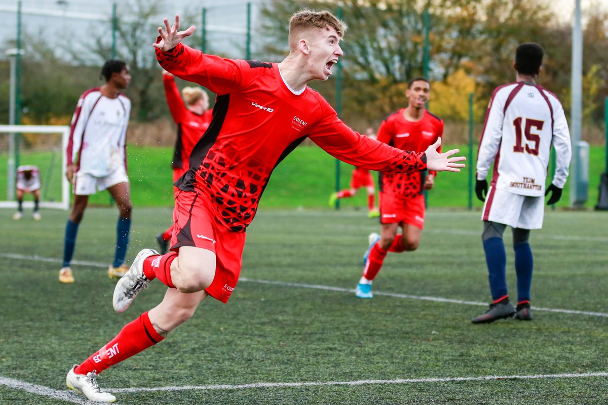 LsMedia98's tweet photo. Does your club start their season soon? Do you want someone to capture your match? Feel free to contact me as I would love to cover those fixtures for you, fast image turn around and cheap rates, I would love to get involved with your team, my DM's are open. https://t.co/zosn129z4l