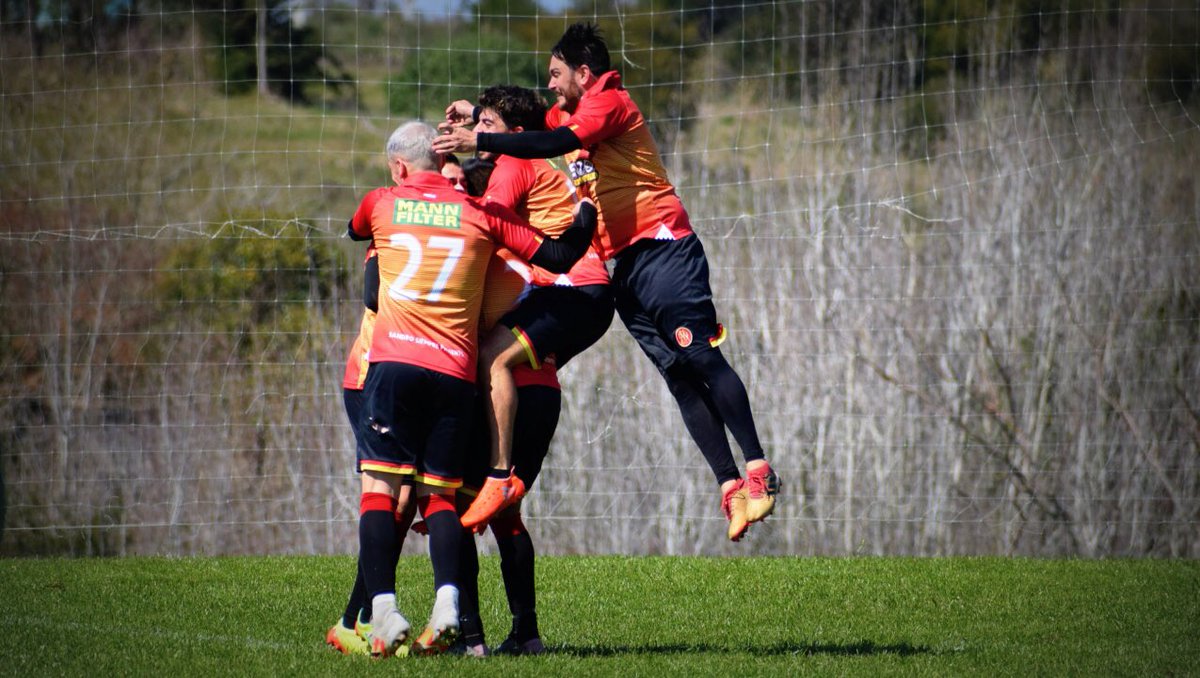 SERIE 3
📰 Divisional A
💎Con dos joyitas de Cardozo y Martínez, <a href="/mantero_fc/">Mantero FC</a> se impuso a <a href="/DeportivoChicha/">Deportivo Chicha</a> y quedó tercero.
Lee la nota completa en ligamvd.com/show_noticia/1…
