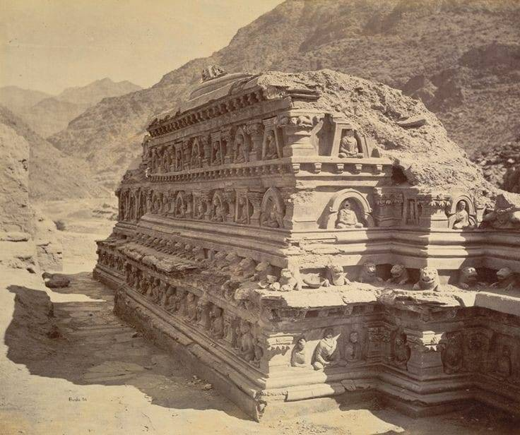 parnassion's tweet photo. Budhhist remnants in Khyber Pass, Gandhara region https://t.co/mFCqSbMvEd