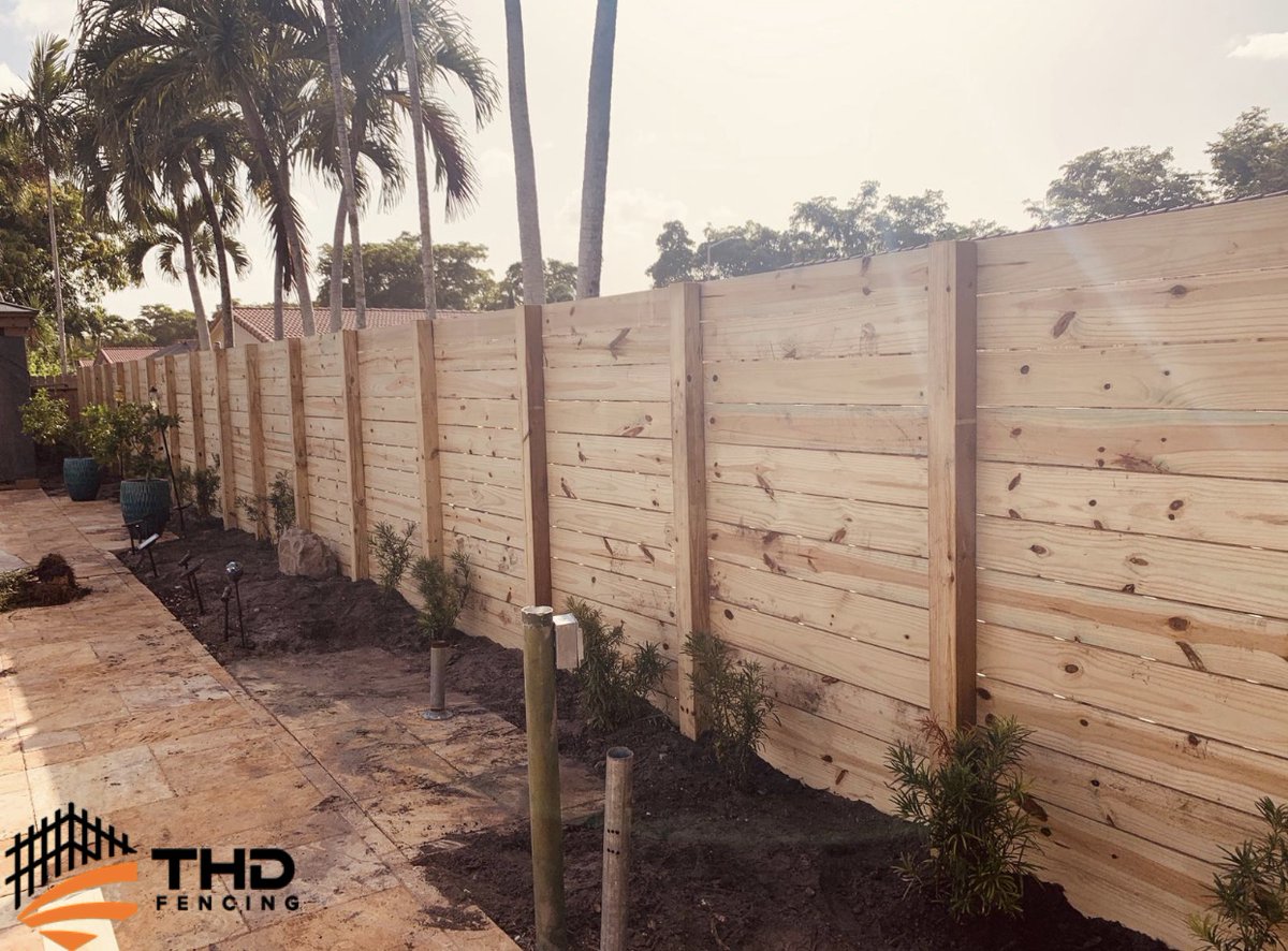 THDFenceCity's tweet photo. Our horizontal wood fence offers full privacy with a modern style.
Call today for a free estimate 833-433-3623
#thdfencing #woodfence #homedepot #fence #fenceinstallation #miamidade #broward #pressuretreated #financed https://t.co/80OMISQxDY