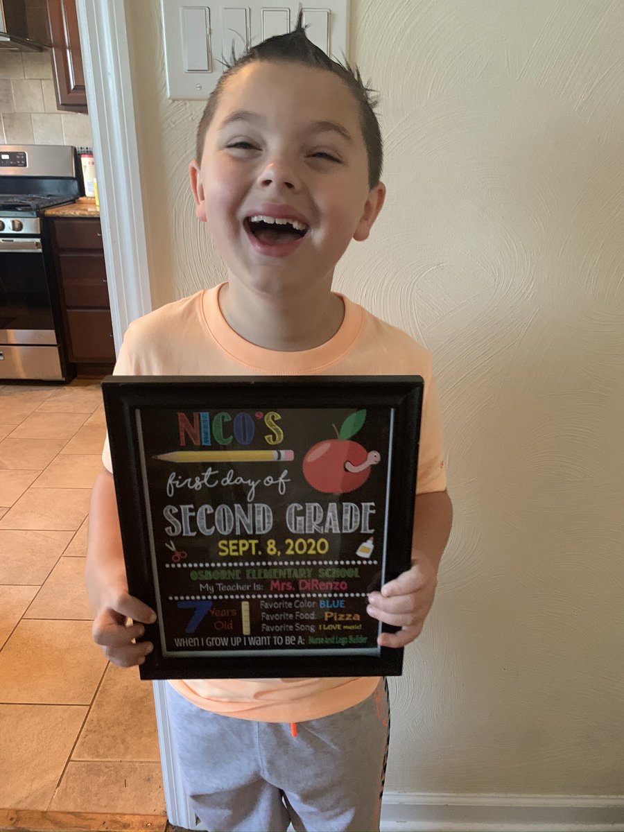 ChristinaShele's tweet photo. Ohhhh look at this smile 🤗 First day back at @quakervalley Osborne ❤️ #loveourteachers #loveourschool #qvstrong https://t.co/7kzuZSBpJK