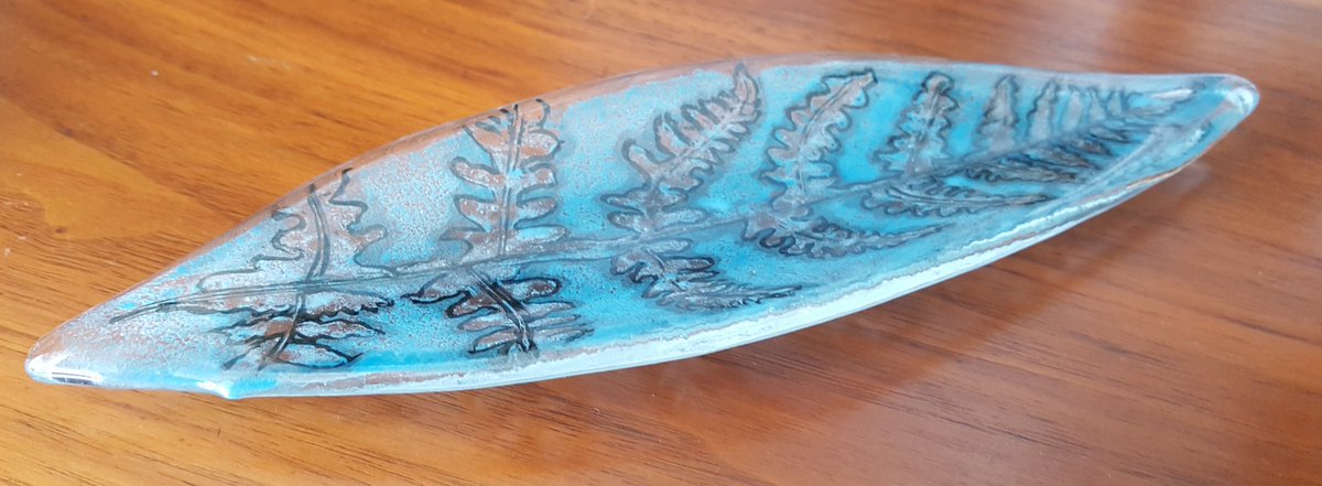KoruArtsGlass's tweet photo. This lovely little fern dish designed from ferns in my garden is now available online from my etsy store https://t.co/2XKi1CNPap.   Handpainted and hand coloured fused glass, each piece is totally unique. https://t.co/FID1M7fyez