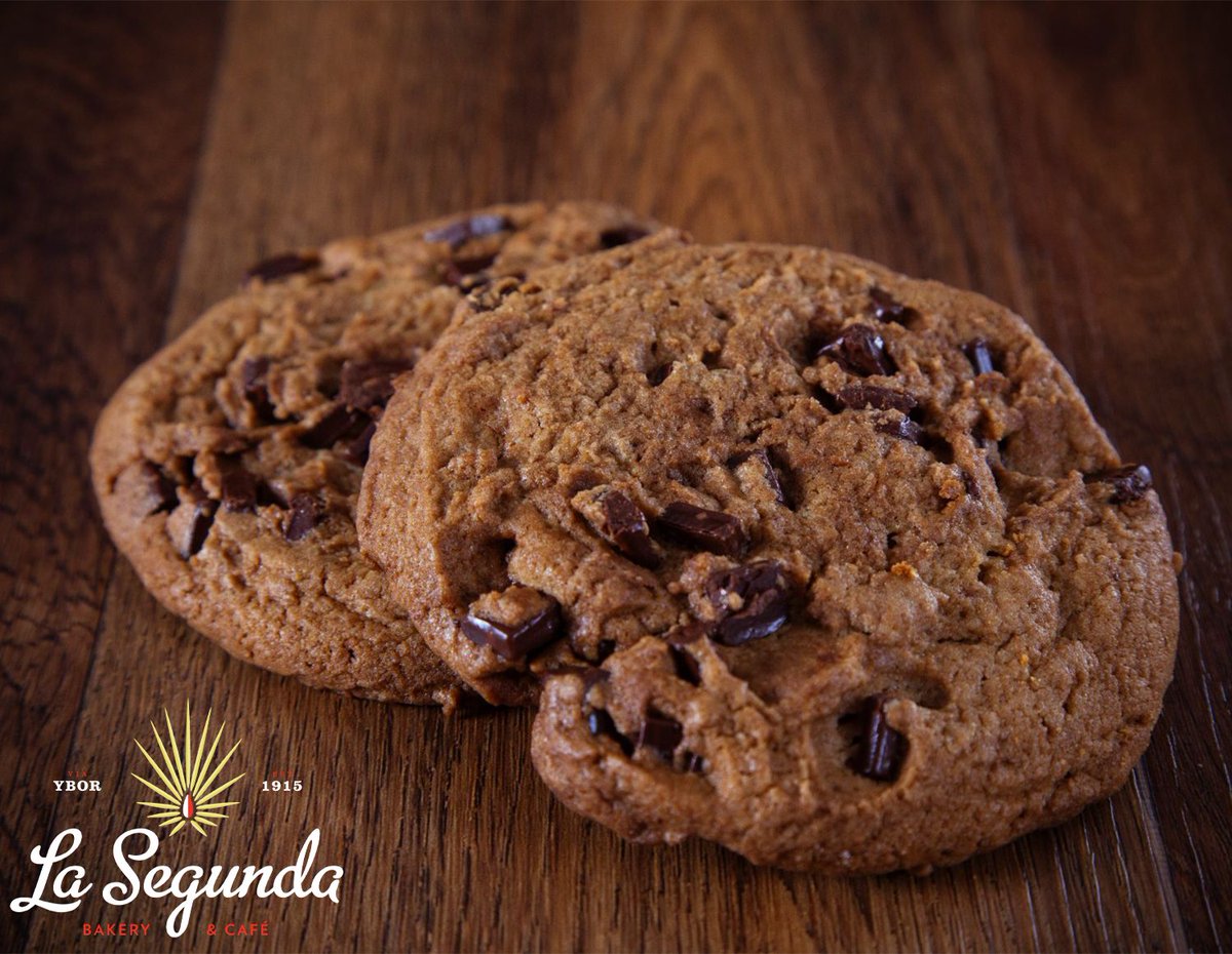 LaSegundaBakery's tweet photo. Two for Tuesday... Classic Chocolate Chip Cookies!
-
#LaSegundaBakery #LaSegundaCafe #Cookies #ViaYbor https://t.co/tv06z9OD8y