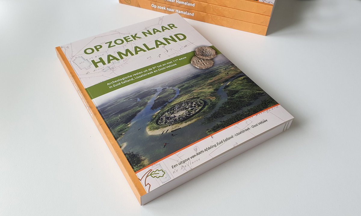 deBoekendame's tweet photo. In het jaar 1046 draagt Koning Hendrik III zijn grondbezit, muntslag en tol in Deventer over aan bisschop Bernold. Dit boek omvat archeologische vondsten uit deze periode en is uitgebracht door @awn_archeologie afd. Zuid-Salland-IJsselstreek-Oost-Veluwe. https://t.co/jL2rqnJAu9 https://t.co/QRd3DcRCwl