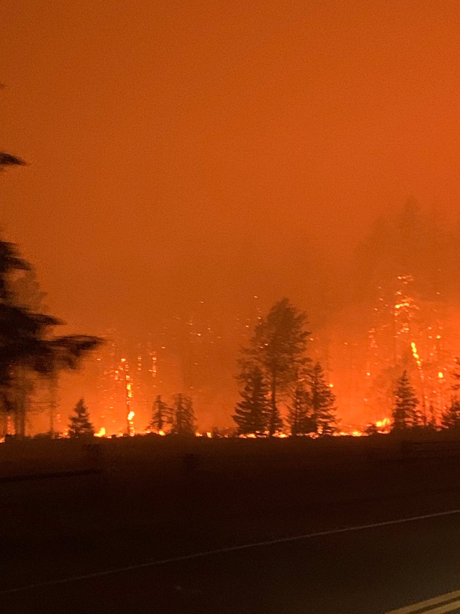 Brian Macmillan On Twitter Our More Gdo Executive Producer Producerjanie Was Evacuated Last Night From Detroit Lake She Says Deputies Came By At 1am And Told Everyone To Evacuate It Was Scary