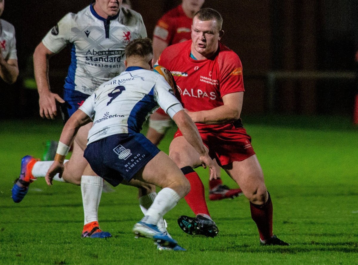 HartpuryRFC's tweet image. Massive good luck to former @BUCSSuperRugby skipper and current RFC hooker @Craney16 who's in the @gloucesterrugby squad for the small matter of tomorrow's trip to @ExeterChiefs!

Will is on loan to our mates 'over the fence' during their late season matches.

Go well mate!  🔴⚫️