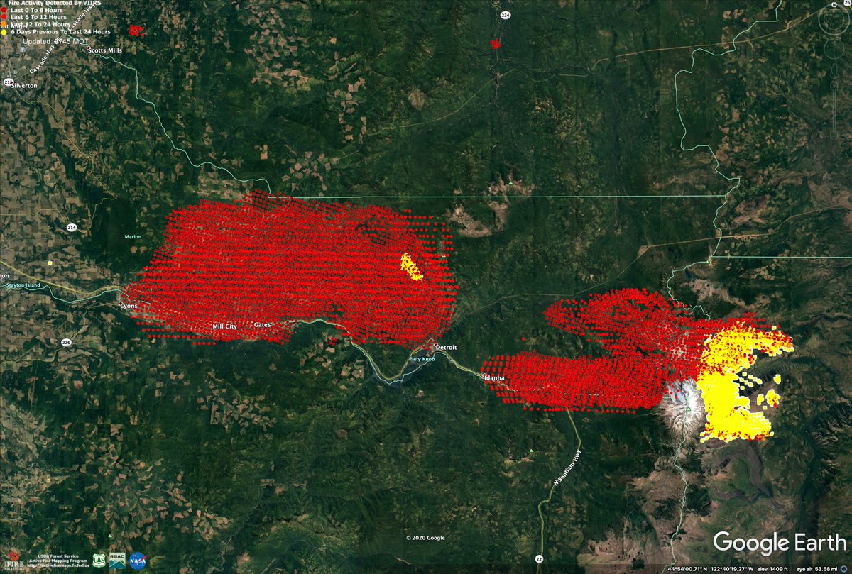 wildland_zko's tweet photo. Unreal fire conditions on the western slope of the Oregon Cascades. Enormous overnight runs, one in Detroit - 25 miles of spread, and the other down the Mackenzie River - 15 miles long and west of Vida by now. #oregonfires #mackenzieriver #detroitoregon https://t.co/8MTMWicd9c