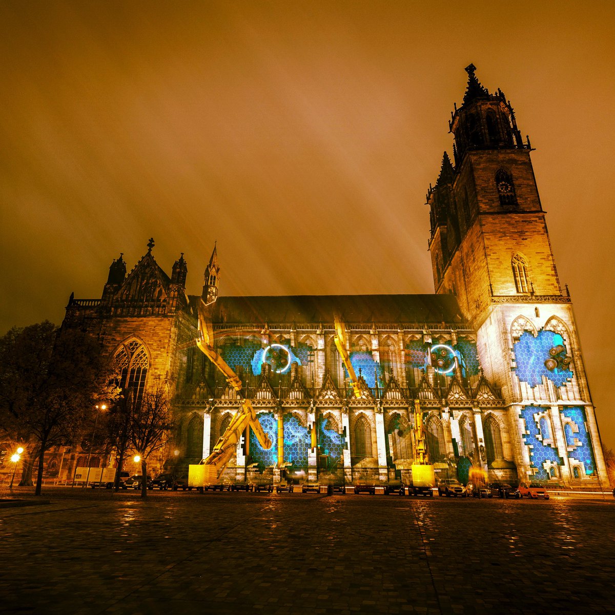 Tickets für das „Magdeburg in Light“ Beamer Festival gibt es ab dem 14.09.2020 bei Bibertickets - freier Eintritt biberticket.de/magdeburg-in-l…