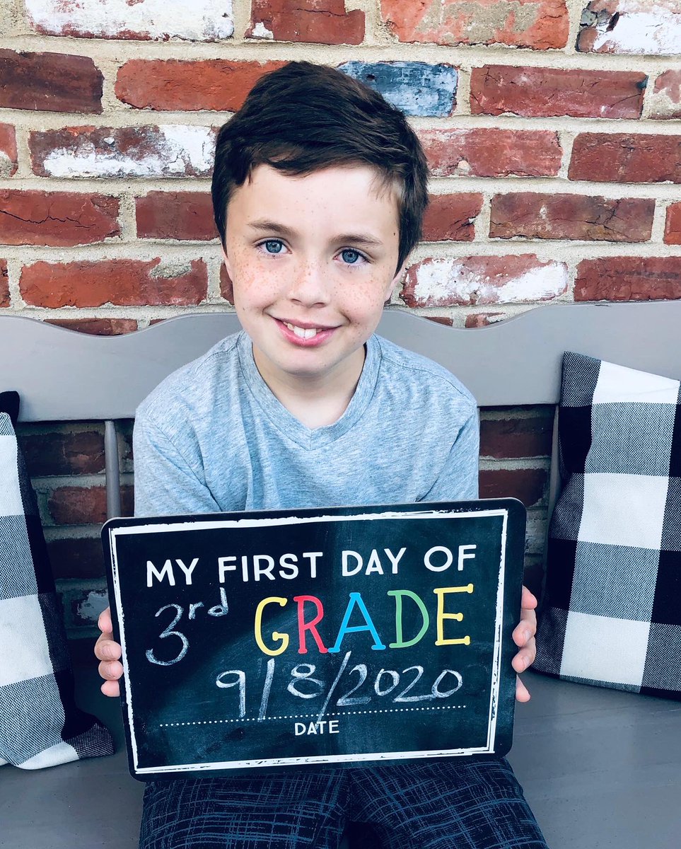 Sueh0809's tweet photo. First Day of School! 1st &amp; 3rd Grade! Good Luck to all the Teachers, Parents &amp; Children! We are all in this together! ❤️ #CRFirstDay2020 @HollandElem https://t.co/npSXOmFime