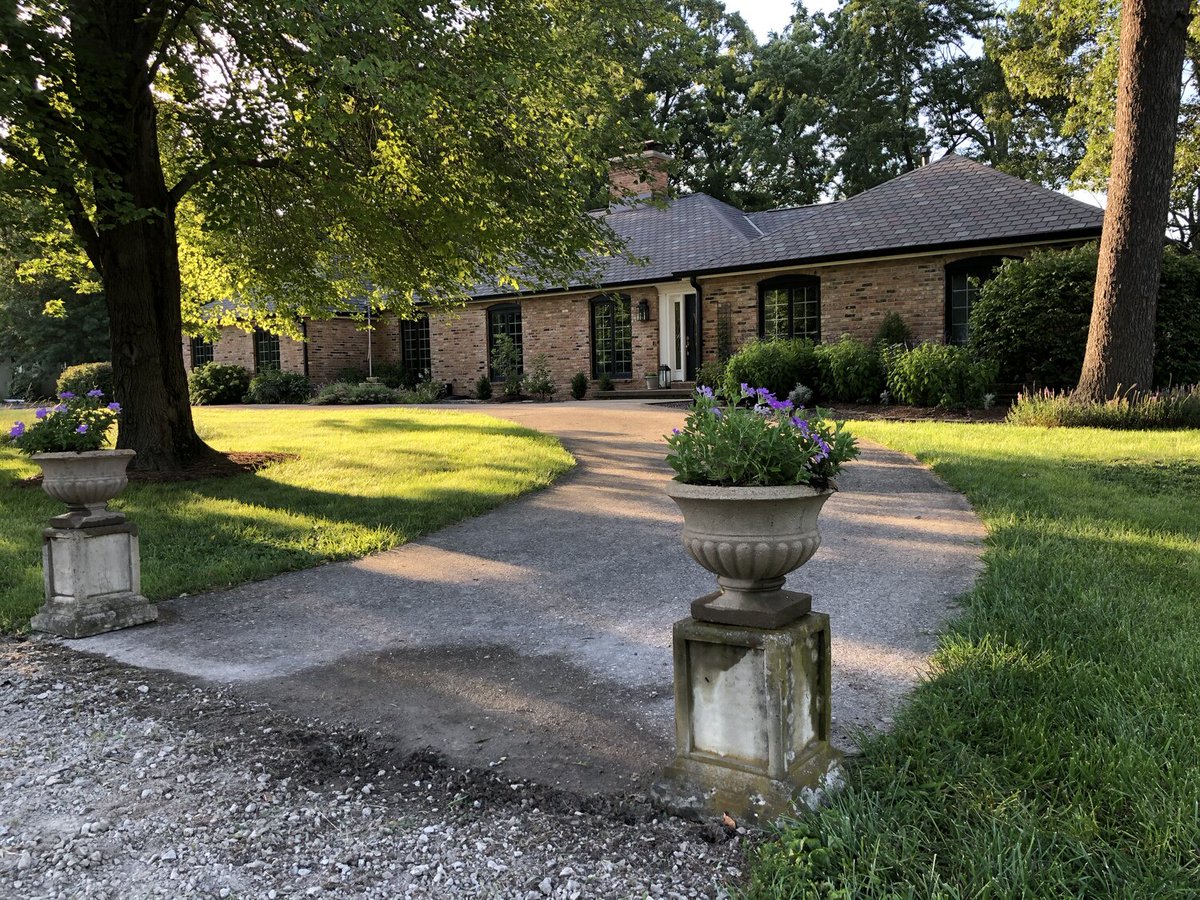 chateauhouse's tweet image. Thoughts on giving your house a name 🏡 #homesweethome #housenames #domesticlife

beesandbubbles.com/home/on-naming…