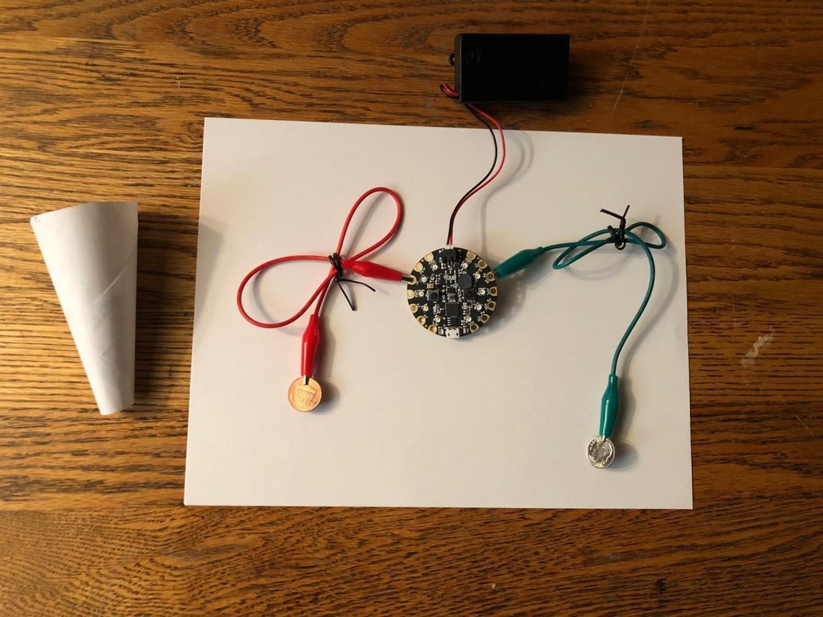 codame's tweet photo. Interactive mini-lamp made after our Interactive Installation workshop! LEDs pulsate different colors and the speaker makes a happy little bloop when turned on, and a sad blurp when turned off 🤣by Mike Root @cribscar  

https://t.co/rNgkyuw73c https://t.co/cV2qDEwoxu