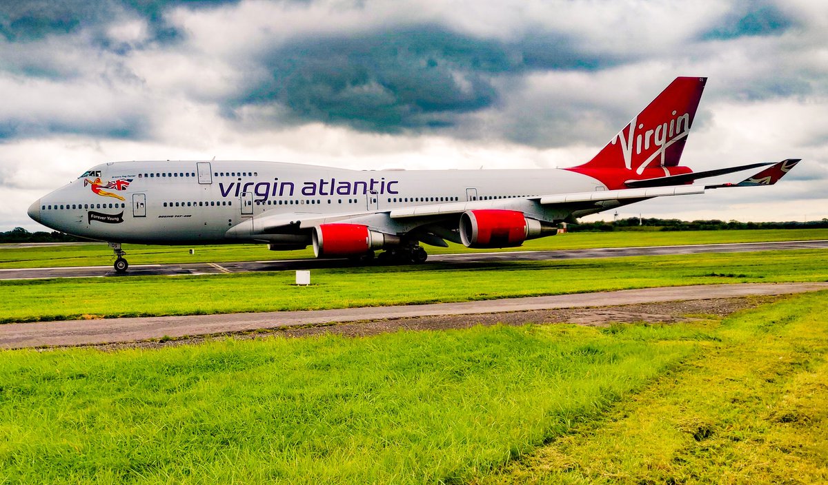 aviationathan's tweet photo. FAREWELL #QueenOfTheSkies! @VirginAtlantic #Boeing747-400 G-VROS "Forever Young" as #VIR844P today on it's final flight from #Manchester @manairport to #London @HeathrowAirport. #VirginAtlantic #Virgin747 #Boeing #AvGeek #AvGeeks #Aviation #potn #JumboJet #PlaneSpotting #Aircraft https://t.co/Xgpwcgwcih