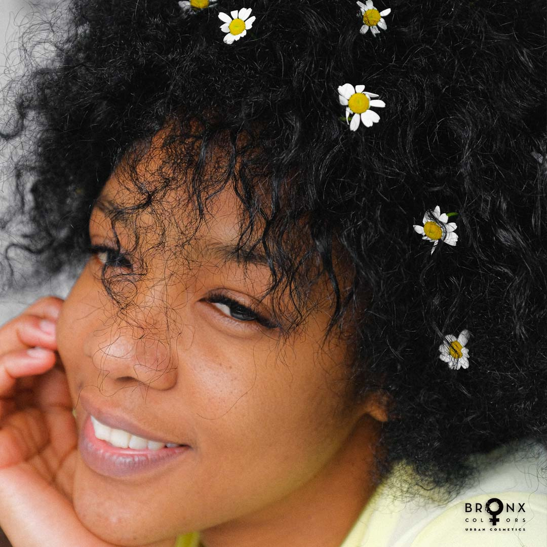 BronxColorsZA's tweet photo. Flowers in your hair because Spring is in the air! π€©
#MakeUp #Beauty #Cosmetics #BronxColors #UrbanStyle #bronxcolorscosmetics #crueltyfree #makeupgram #Glam #Makeuplover #makeupartist #makeupaddict #beautycare #urbanmakeup #glammakeup #lipgloss #Gloss #mascara #lipstick https://t.co/mO5ZcmvN21