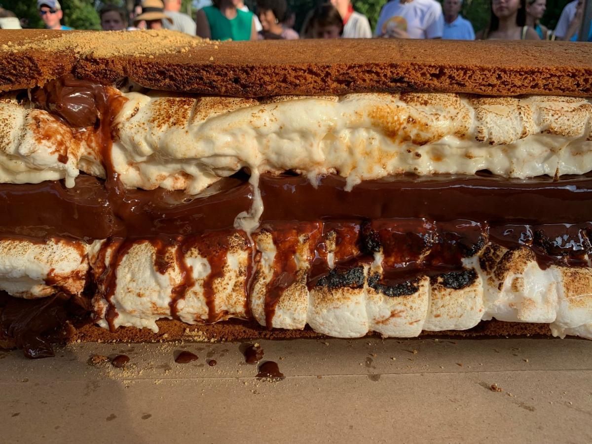 On May 31, 2014, 104 volunteers at the Deer Run Camping Resort in Gardners, Pennsylvania made the largest s’mores ever. It weighed a whopping 267 lbs. 🔥 #FactManiac