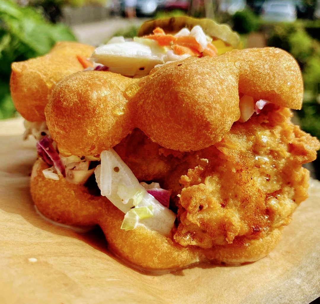 7HeartsTravel's tweet photo. One of my biggest regrets when I first started traveling was not indulging in the local, authentic foods. Try everything… you will feel like you got the full experience and you may end up loving something. #Orlando #ChickenFire #Food #Vacation #FoodTrucks #Travel #traveltheworld https://t.co/lnGYQBoS0Y